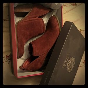 Vince Camuto Bootie